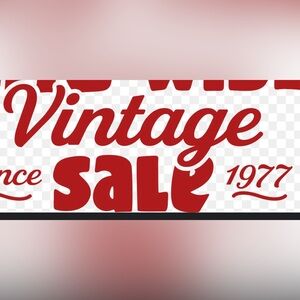 Vintage Style Red Wall Decor